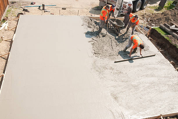Best Concrete Installation Cost  in Valencia, NM